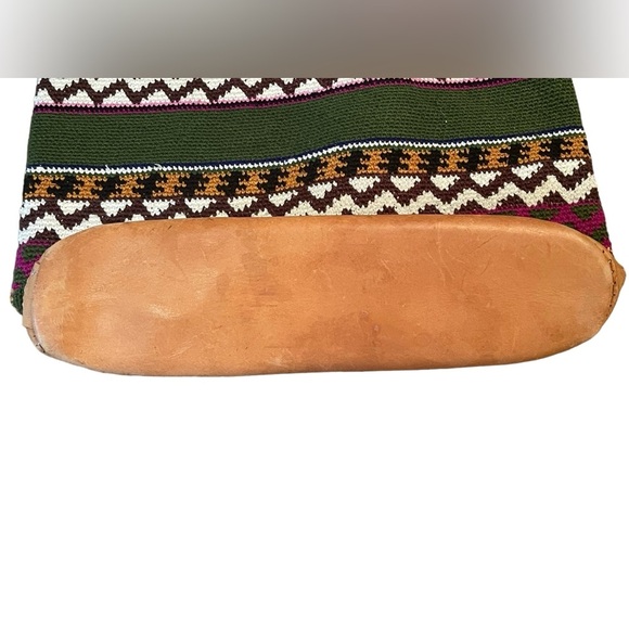 Leather and Woven crossbody/ bucket bag - Picture 2 of 7